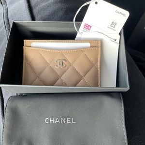 22A beige card holder